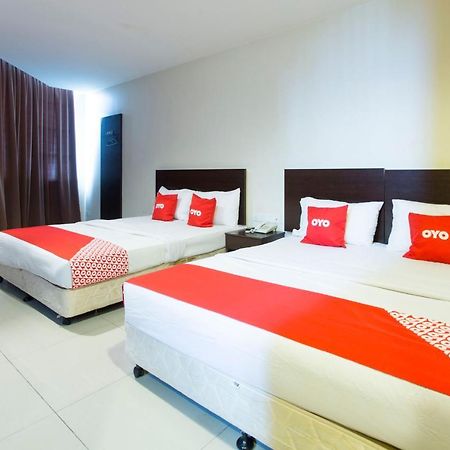 Oyo 89966 Green World Hotel @ Seri Putra Kajang Eksteriør bilde