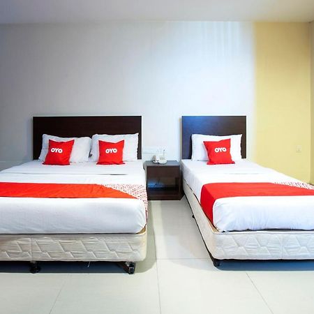 Oyo 89966 Green World Hotel @ Seri Putra Kajang Eksteriør bilde