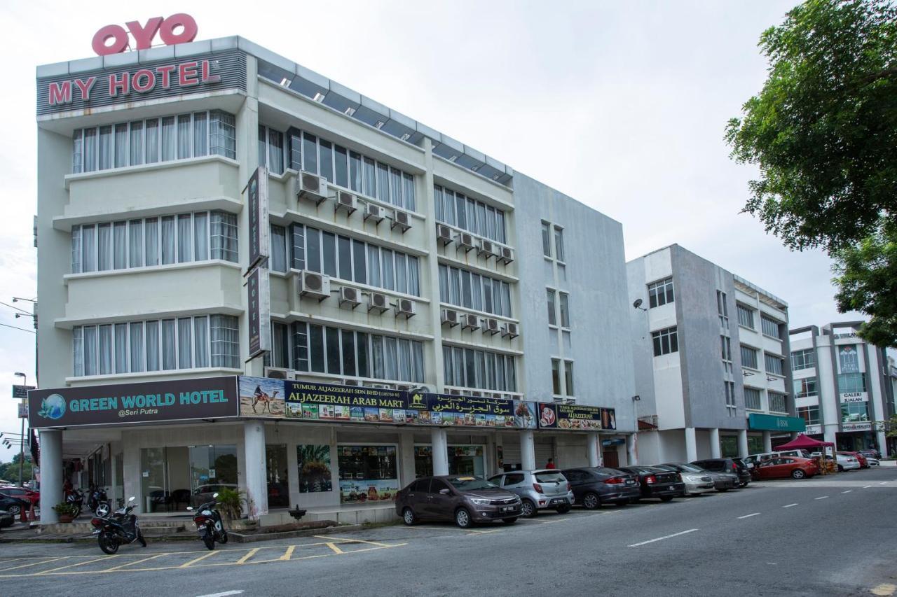 Oyo 89966 Green World Hotel @ Seri Putra Kajang Eksteriør bilde