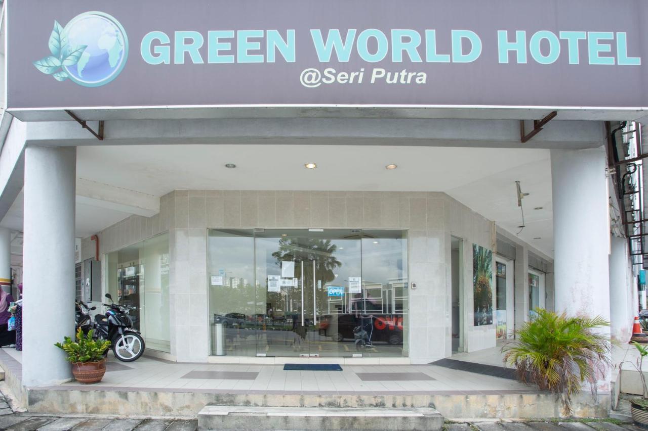 Oyo 89966 Green World Hotel @ Seri Putra Kajang Eksteriør bilde
