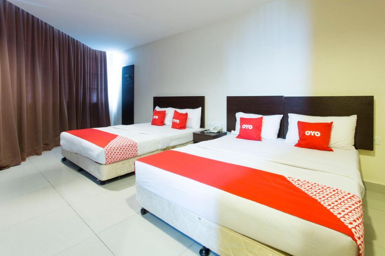 Oyo 89966 Green World Hotel @ Seri Putra Kajang Eksteriør bilde