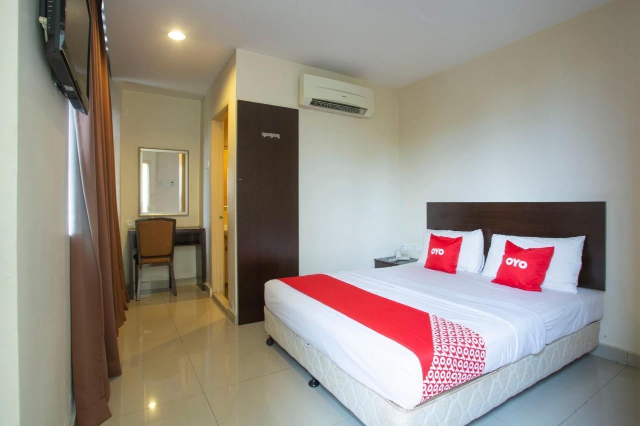Oyo 89966 Green World Hotel @ Seri Putra Kajang Eksteriør bilde